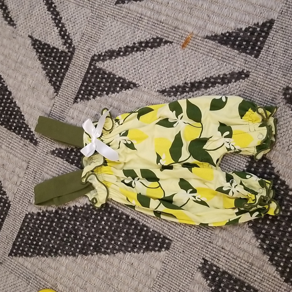 Kicke pants playsuit